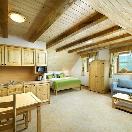 Apartmany A Studia Lucky, Ski-In Ski-Out ,Chopok Jasna, Demaenovska Dolina Esterno foto